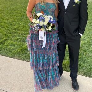 Nalina Gown - Garden Party
Hutch brand